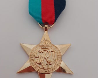 実物大の英国空軍殊勲飛行十字章/勲章。DFC。RAF。ブロンズ。複製