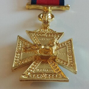 NAPOLEONIC British Peninsular War Replica Gold ARMY CROSS Medal 1813 ...