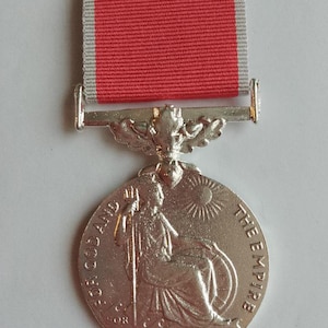 Replica UK British EMPIRE MEDAL 1922 - Inferior Quality
