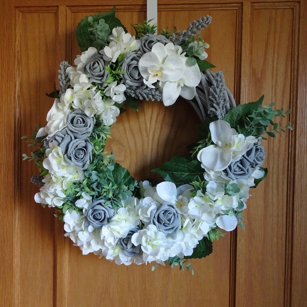 Artificial Silk Flowers Grey Door Wreath, Handmade Grey and White Wicker Wreath, All Year Home Décor, Spring/Summer, Large Hydrangea Wreath