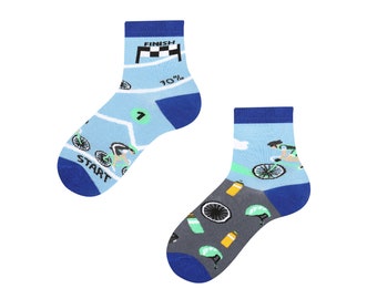 Cool cycling socks for kids | cool mix and match bike socks for kids | funny socks for boys | funny socks for girls | TODOSOCKS