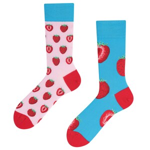 Strawberry socks | Strawberry socks | colorful socks | colorful socks | Good mood socks | Motif socks | Strawberry Shake | TODOSOCKS