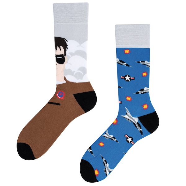 Retro Top Gun Socks | retro top gun socks | socks for pilots | pilot socks | gift for pilots | United States socks | TODOSOCKS