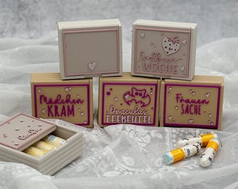 Tamponbox personalisiert, Erstes Periodenkit Geschenk für Mädchen, Lustige Tampondose Erdbeerwoche, Aufbewahrung Handtasche, Mädchenkram