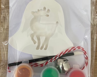 Paint your own plaster decoration