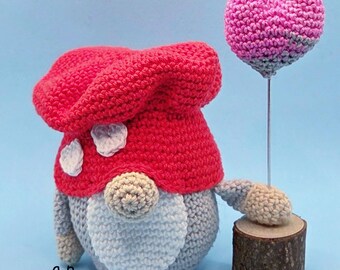Gehäkelter Wichtel Wieland Amigurumi aus Baumwolle | Valentinstag Deko | 13 cm
