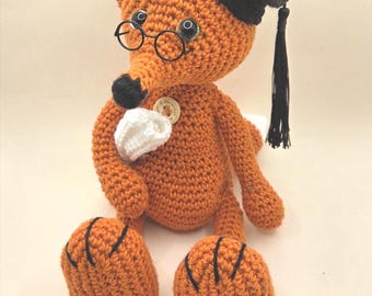 Fuchs Fabian (23 cm) gehäkeltes Amigurumi aus Baumwolle, handgemachtes Geschenk, Fuchsfigur, Dekoration, Geschenkidee, Dekoartikel