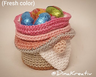Hand-crocheted cotton gnome cup – a charming decoration option for various occasions.