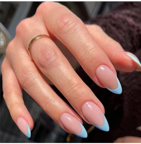 36 Short Acrylic Nail Ideas We're Obsessing Over