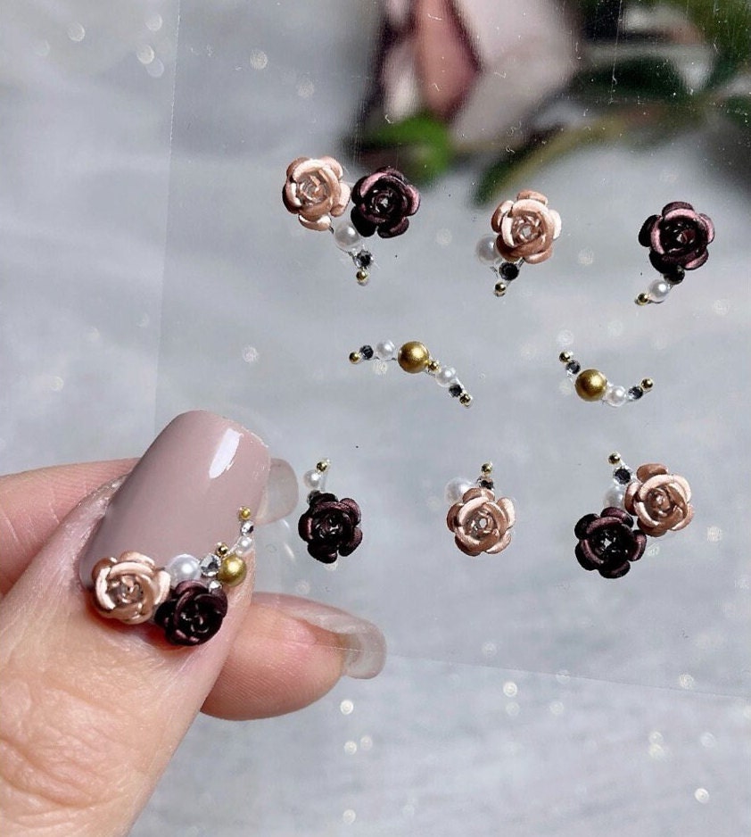 RIICFDD Gold Nail Art Charms 3D Rose Charms for Nails 6 Grids Golden Flower  Nail Charms Star Nail Gems Round Nail Art Supplies Beads Luxurious Design  Nail Accessories Lines for Women Girls