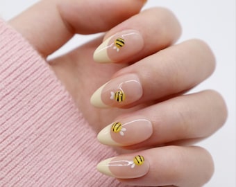 Uñas postizas de primavera con punta francesa amarilla de abejas / Acrílico falso hecho a mano