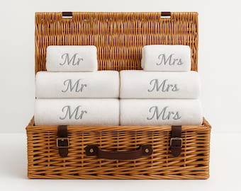 Personalised Wedding Hamper Gift Set Custom Towels with Bride & Groom Names Includes 2 Hand, 2 Bath Towels and 2 Bath Sheets + Hamper Basket