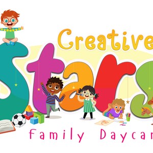 Może przedstawiać: Kolorowa ilustracja sł&oacute;w "Creative Stars Family Daycare" z kresk&oacute;wkowymi dziećmi bawiącymi się wok&oacute;ł liter.
