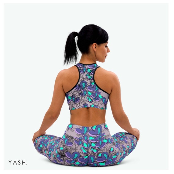 Sports Bra With Lily Hearts Print, Yoga Top, Printed Sports Bra,  Comfortable & Supporting Workout Top for Women -  Canada