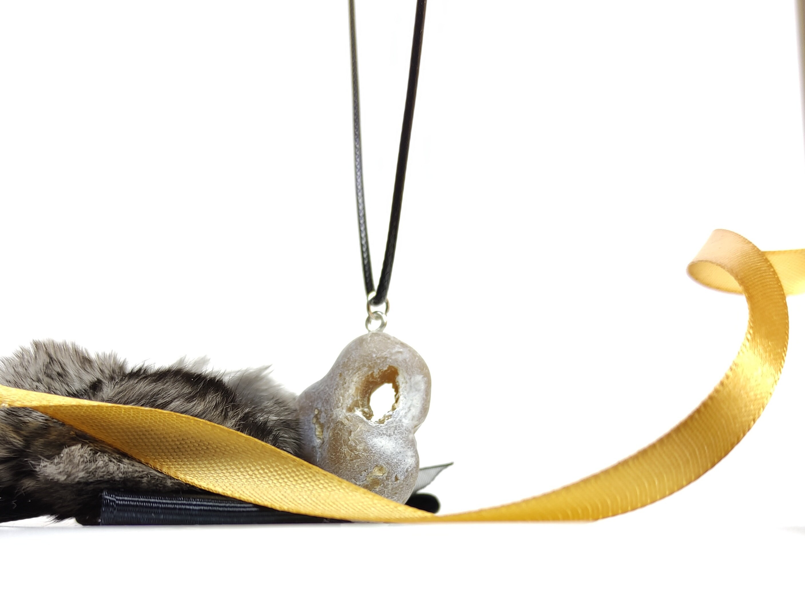 Pendentif avec Pierre Hag et Une de Plus Comme Cadeau, Talisman Bonne Chance, Pendentif Ont Subi Le 