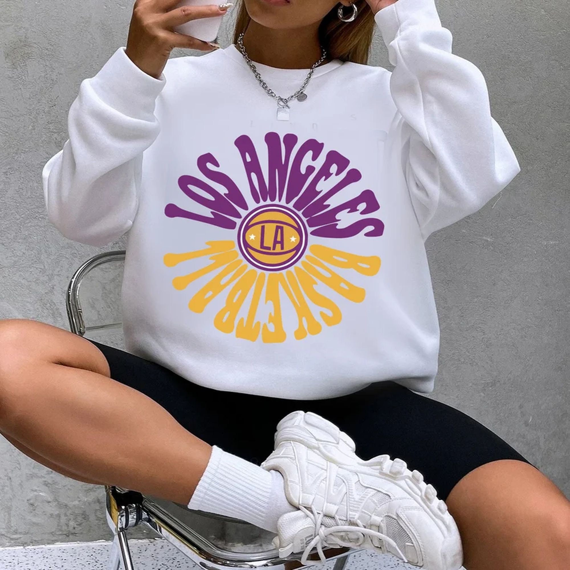 Womens Lakers Vintage Crew