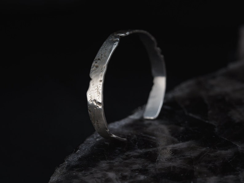 Bold silver bracelet, Modernist silver cuff, women Sterling silver bangle, Hammered silver, Rough, Statement jewelry, Raw jewelry, Handmade image 4