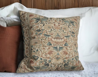 William Morris Floral Cushion Cover – Bohemian, Arts & Crafts Pillow Cover, Vintage Tapestry Style Throw Pillow Case for Classic Home Decor