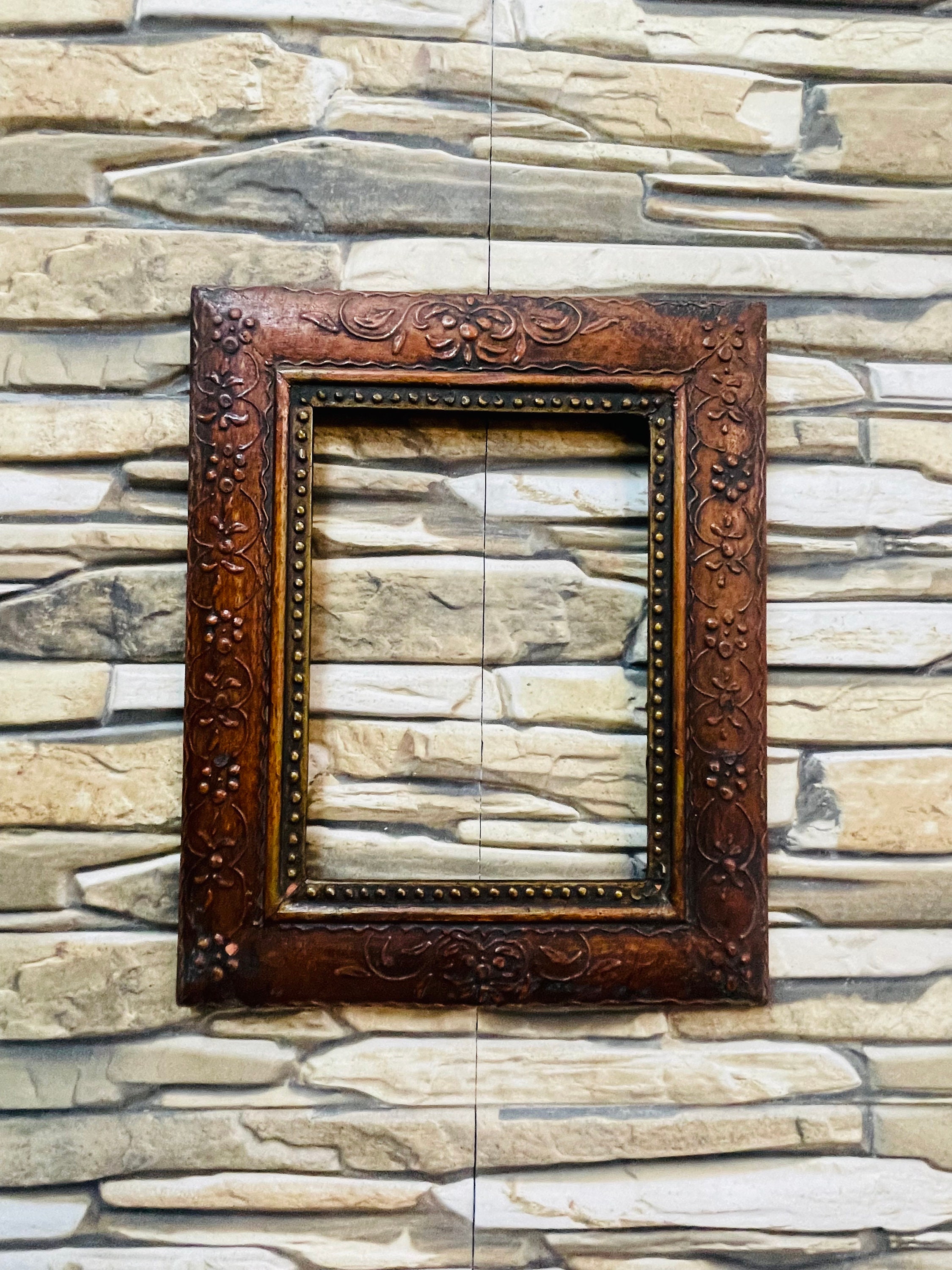 Antique Old Style Photo Frame Vintage Wood Hand Carved Picture Photo