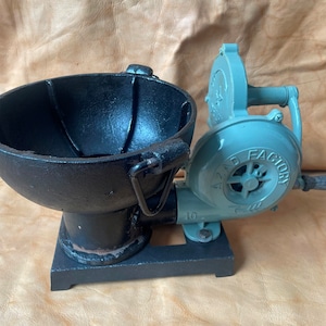 Forja de ferreiro com soprador manual para fabricação de facas, ferramentas de forjamento, equipamento de forja de carvão estilo vintage