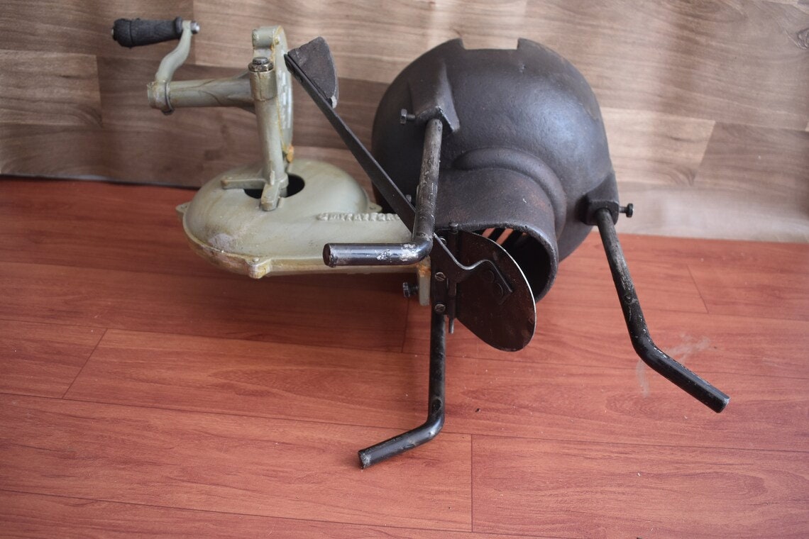 Vintage Style Coal Forge Furnace Blacksmith's Forge With Hand Blower ...