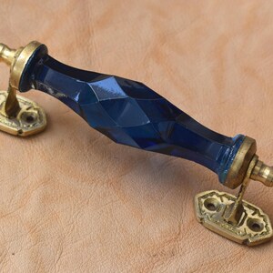 Maniglia per porta/cancello da cucina vintage in ottone e vetro blu cobalto da 7 pollici