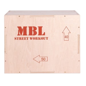 Può includere: Una scatola di plyo in legno con il testo "MBL STREET WORKOUT" e i numeri "40" e "50" stampati su di essa.