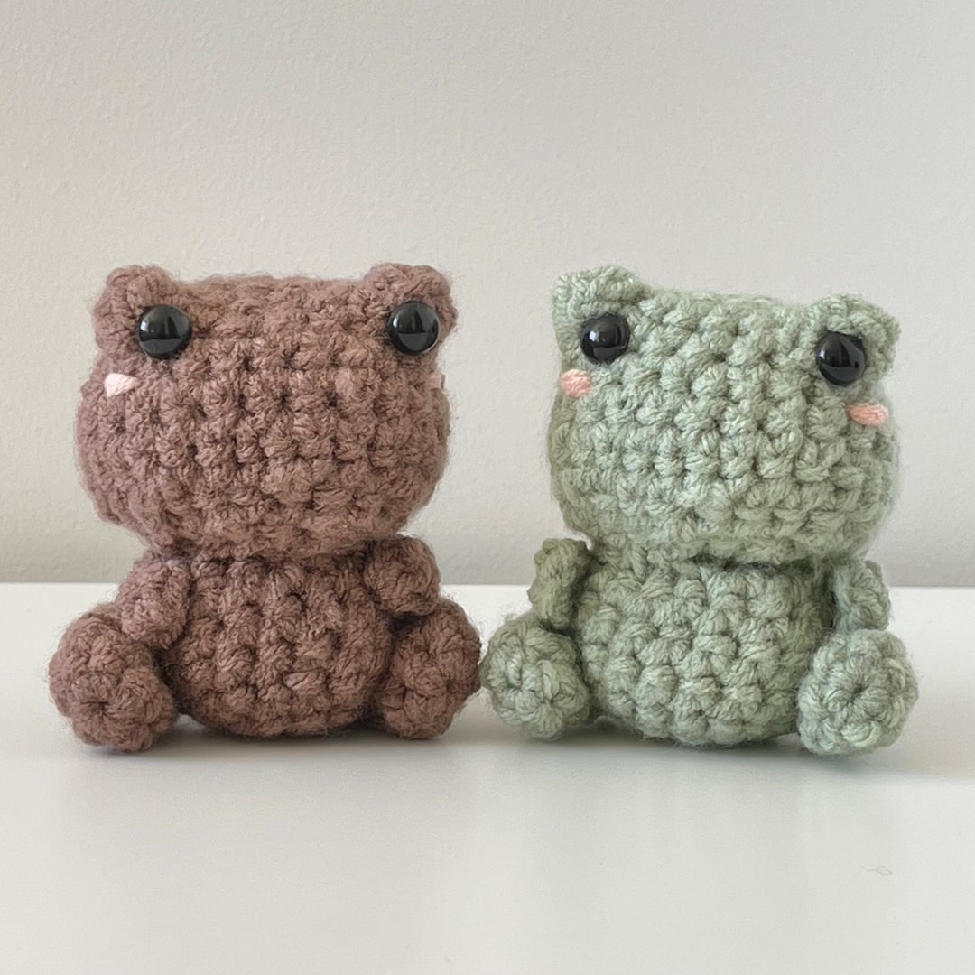 Handheld Frog and Toad Plush Leah's Desk Friends Etsy