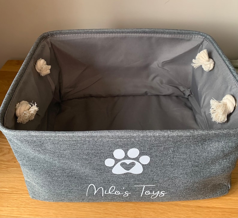 Panier à jouets pour chien | Coffre à jouets pour chien | Panier personnalisé pour animaux de compagnie | Rangement pour jouets pour chien | Coffre à jouets pour animaux de compagnie | Cadeau chiot | Jouets pour chiots | Coffre à jouets personnalisé image 5