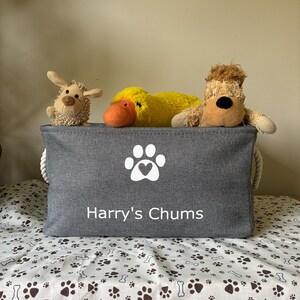 Panier à jouets pour chien | Coffre à jouets pour chien | Panier personnalisé pour animaux de compagnie | Rangement pour jouets pour chien | Coffre à jouets pour animaux de compagnie | Cadeau chiot | Jouets pour chiots | Coffre à jouets personnalisé image 3