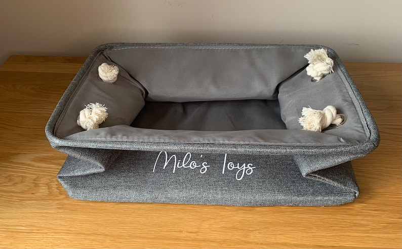 Panier à jouets pour chien | Coffre à jouets pour chien | Panier personnalisé pour animaux de compagnie | Rangement pour jouets pour chien | Coffre à jouets pour animaux de compagnie | Cadeau chiot | Jouets pour chiots | Coffre à jouets personnalisé image 6