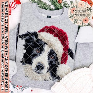 Peut inclure: Un sweat-shirt gris avec une image brodée d'un chien noir et blanc portant un bonnet de Père Noël rouge et blanc. Le motif est centré sur la poitrine. Le texte sur le côté gauche indique : « NOUS NE SOMMES PAS AFFILIÉS À D'AUTRES BOUTIQUES ! Ces créations sont 100 % originales et créées par nous."