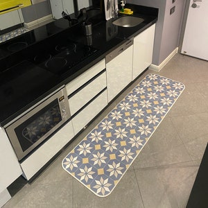 Kitchen Rug Runner in Blue Geometric Pattern for Kitchen & Bathroom Floors, PVC Floor Mat, Large Linoleum Rug - Cambridge