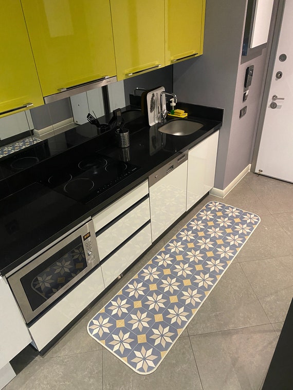 Tappeto da cucina Runner in motivo geometrico blu per pavimenti di cucina e  bagno, tappetino in PVC, grande tappeto in linoleum Cambridge -  Italia