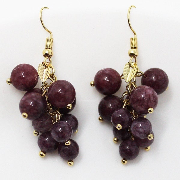 Garnet grape earrings, glass beads handmade earrings, dangling earrings.