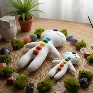 Herramienta de Reiki a Distancia - Muñeca de Sanación de Chakras Hecha a Mano - Regalo de Conciencia Plena - Bienestar Espiritual - Meditación - Tamaños Pequeño y Grande