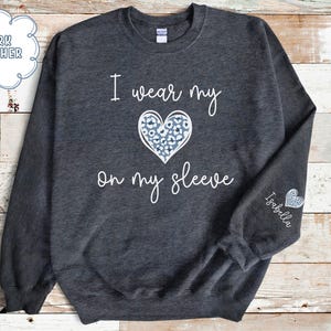 I Wear My Heart On My Sleeve Sweatshirt and Hoodie, Custom Momma Sweater with Children’s Names, New Mum Jumper, Mom Gift from Kids