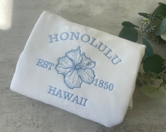 Embroidered Honolulu Hibiscus Sweatshirt, Hibiscus Flower Crewneck Sweatshirt, Graphic Sweatshirt, Trendy Sweatshirt, Aesthetic Sweatshirt