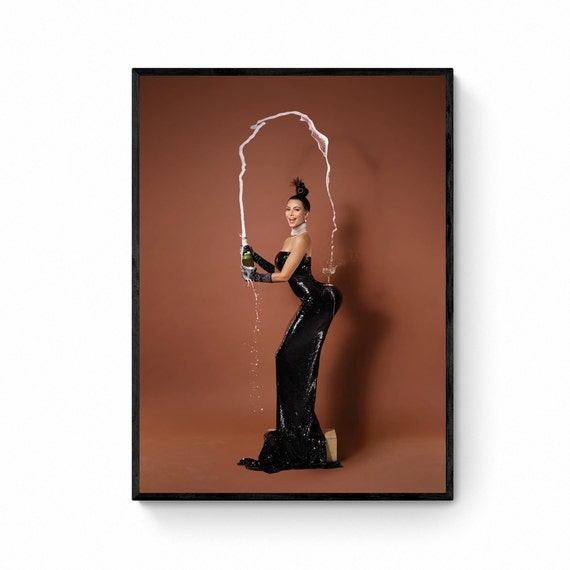 Paper Magazine Kim Full Spread: Kim Kardashian Paper Break – LSBGB