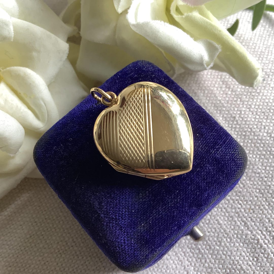 Locket Back Vintage 9ct Gold Heart Locket, Back and Front Locket - Etsy
