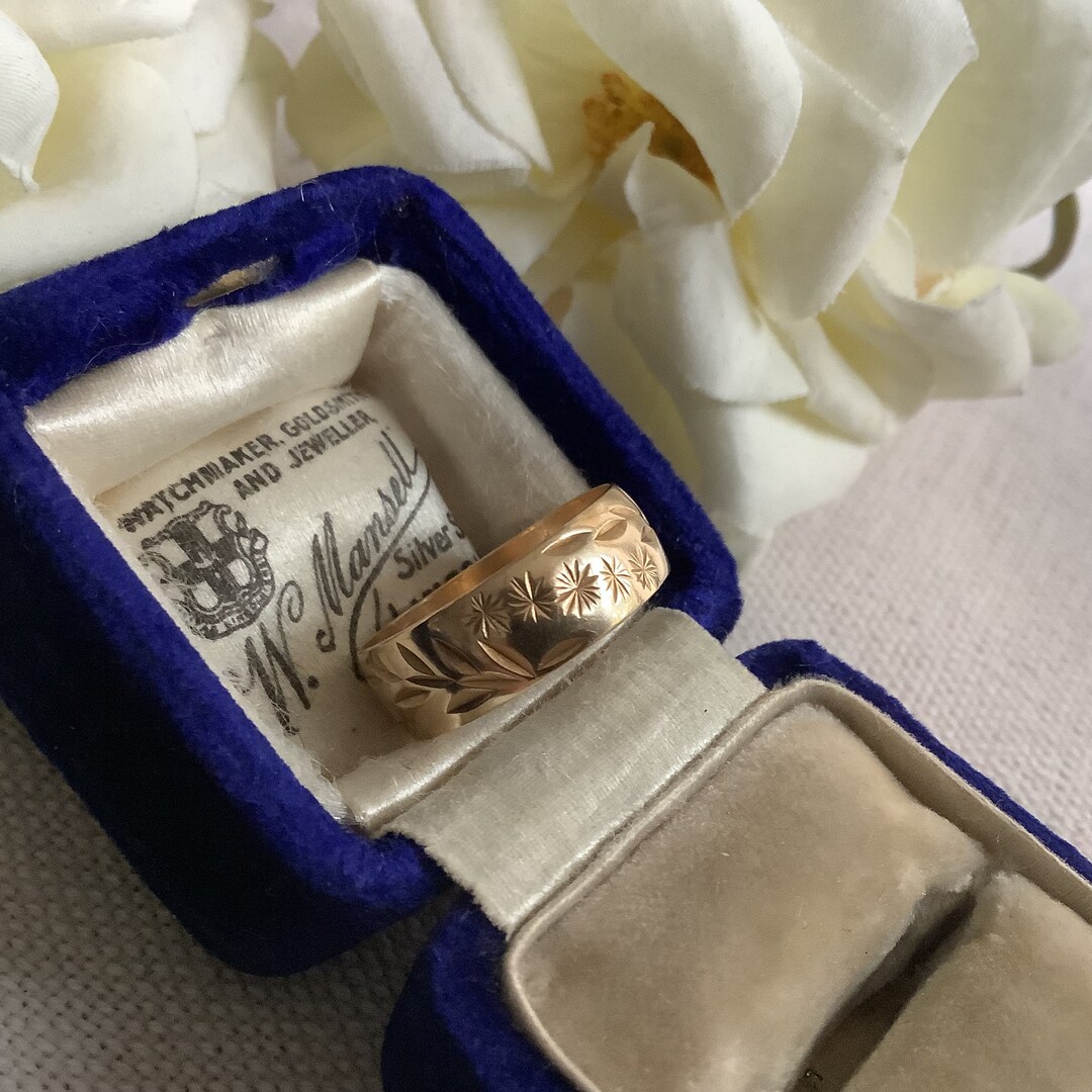 Iconic Wedding Rings of 1994 and Enduring Styles That Shaped Wedding Traditions