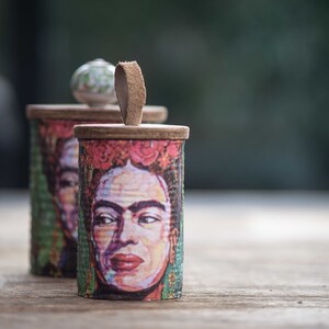 Blech Dose vintage shabby chic, maritim, upcycling, zum bepflanzen, für Utensilien, Frida Kahlo Größe M: 12 cm