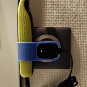 Philips Oneblade charger holder in PLA 3D printing