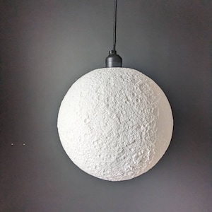 Moon lamp suspension white PLA 3d printing customizable lithophane E27 socket