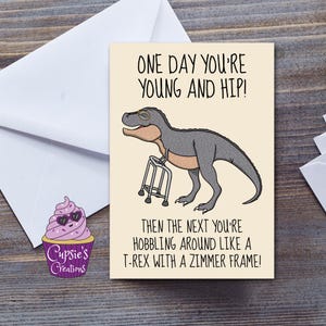 Tarjeta de cumpleaños divertida, broma Meme Dinosaur T-Rex para novio, tarjeta de cumpleaños del hombre para él, tarjeta de cumpleaños OAP envejeciendo, tarjeta grande A5