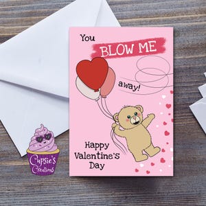 Bonita tarjeta de San Valentín para él: ¡Me dejas sin palabras! Bonito osito de peluche como regalo