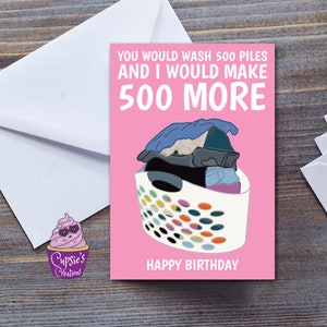 Tarjeta de cumpleaños de mamá, tarjeta de cumpleaños divertida de mamá, tarjeta de lavandería, pila de ropa, cesta de lavado, tarjeta grande A5