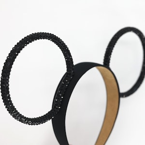 Anillos de Minnie con orejas de ratón negras y diamantes de imitación en 3D en todos los lados, con cobertura total y borde brillante deslumbrante.