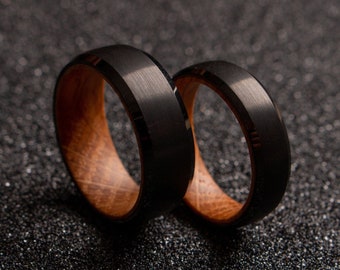 Anillo de barril de whisky negro, alianzas de boda únicas para hombres, alianza de madera, anillo de promesa, anillos de barril de whisky para hombres, anillos de compromiso para hombres