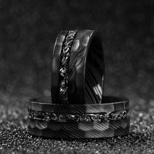 Ring Meteorite, Black Damascus Steel Ring, Inner Hammered Ring, Wedding Band Ring 8mm, Wedding Promise Rings, Engagement Rings for Men